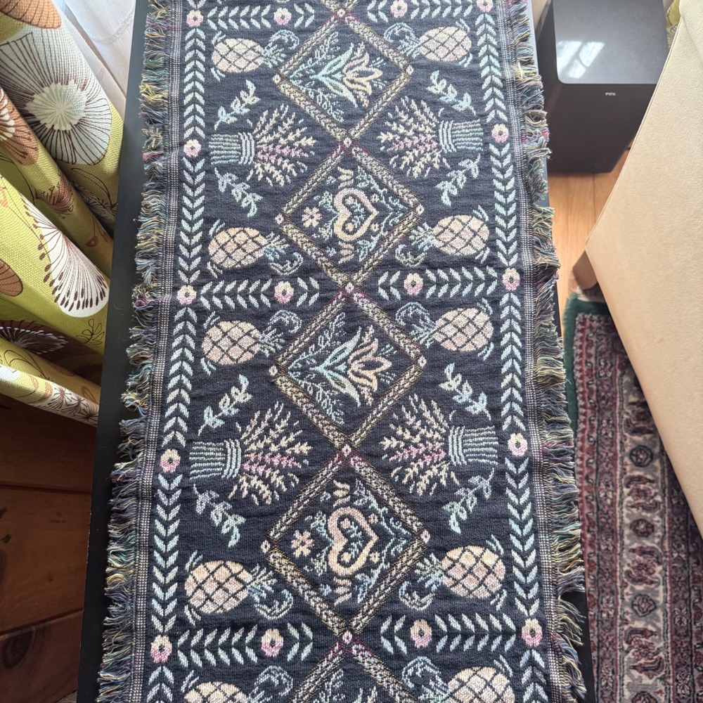 Goodwin Weavers Table Runner 16x52 Green Excellent Woven Floral Tapestry